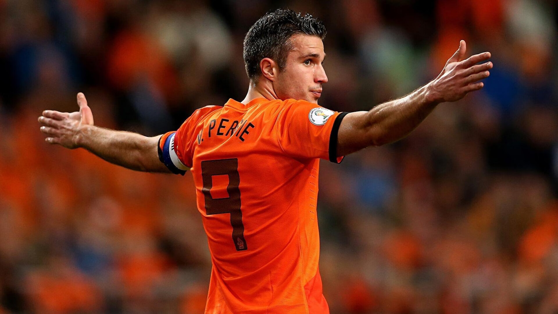 开云电竞账号入口-拉什福德在巴萨爆发引发热议，曼联球迷意见两极分化，拉什福德参加欧洲杯了吗